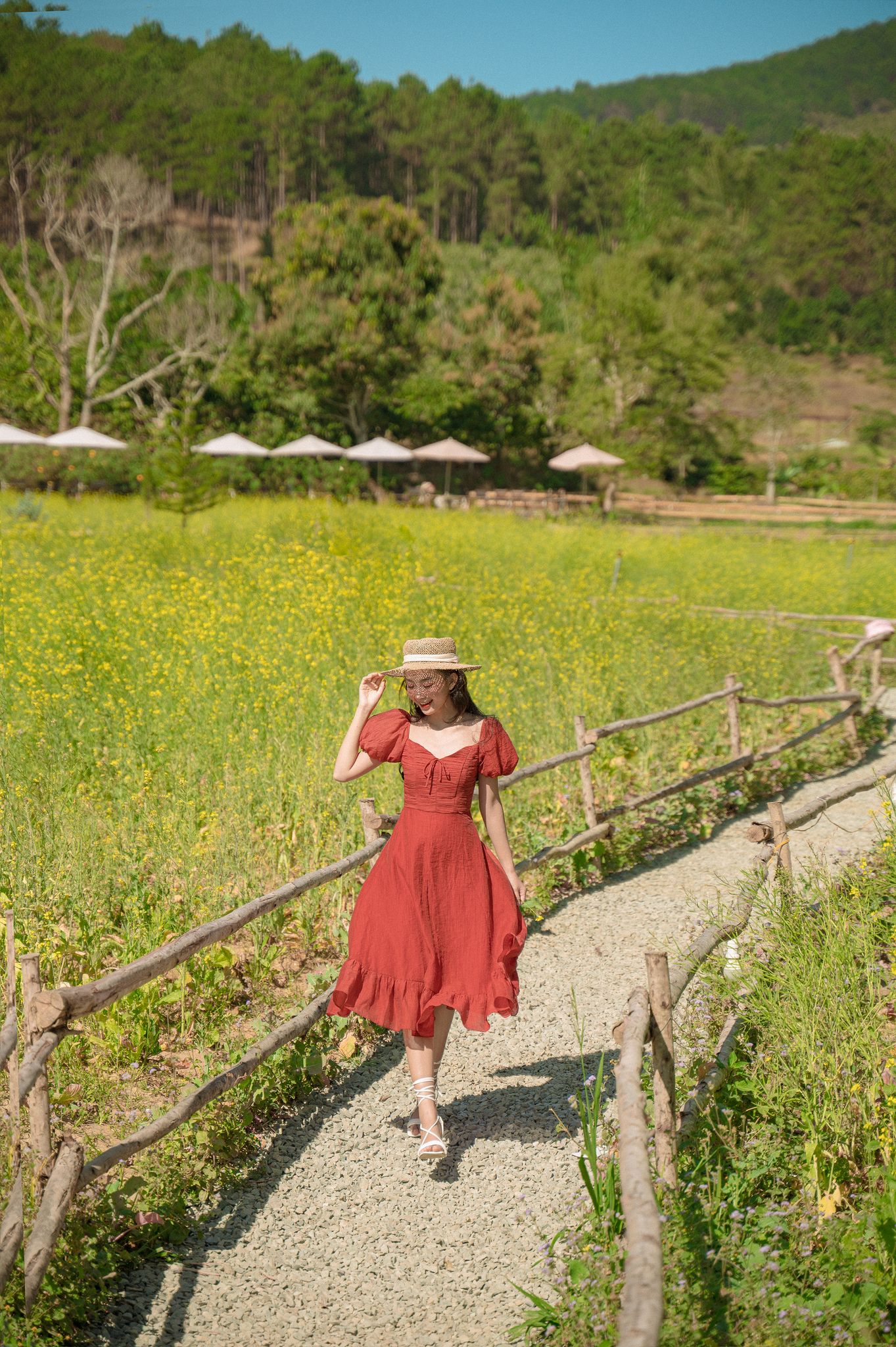 OLV - Đầm Carmen Scarlet Dress