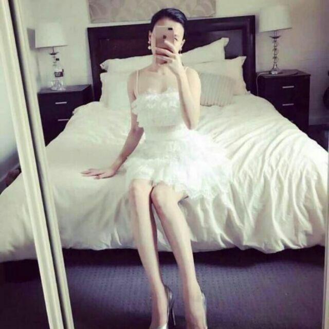 Đầm xòe lưới 2 dây tầng trắng