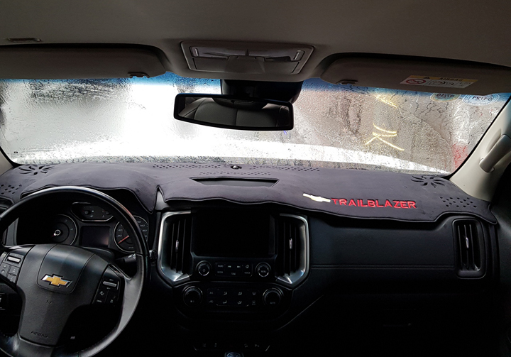 Thảm nhung taplo Cao cấp dành cho xe Chevrolet Trailblazer