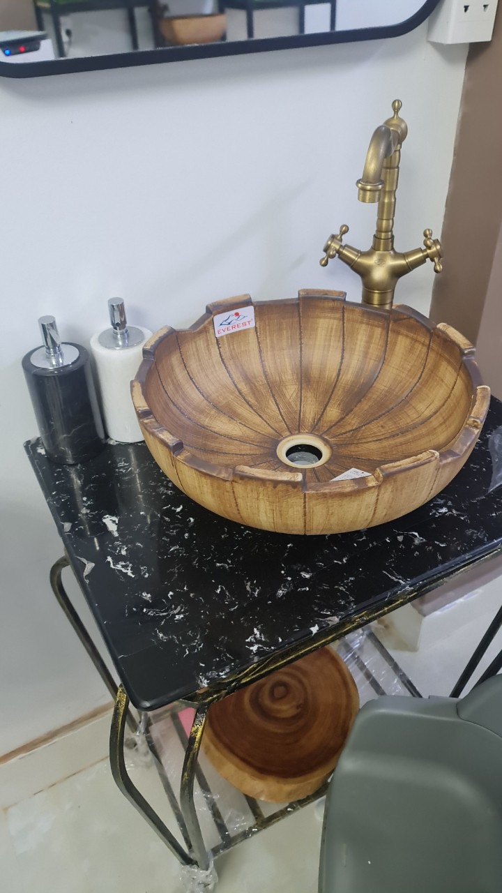 Lavabo đặt bàn - chậu sứ Mỹ thuật