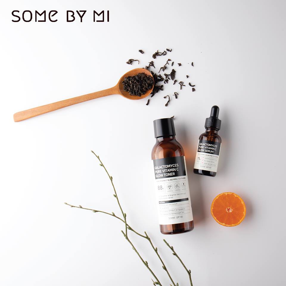 Combo Nước Hoa Hồng Làm Sáng Da Some By Mi Galactomyces Pure Vitamin C Glow Toner 200ml và Tinh Chất Dưỡng Sáng Da Some By Mi Galactomyces Pure Vitamin Glow Serum 30ml + Tặng 1 Mặt Nạ Su:m Đen