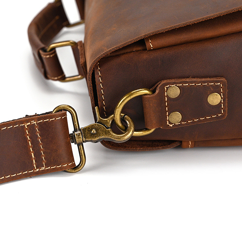 Túi đeo chéo nam DA BÒ THẬT cao cấp phong cách mới – BEE GEE DCN9379