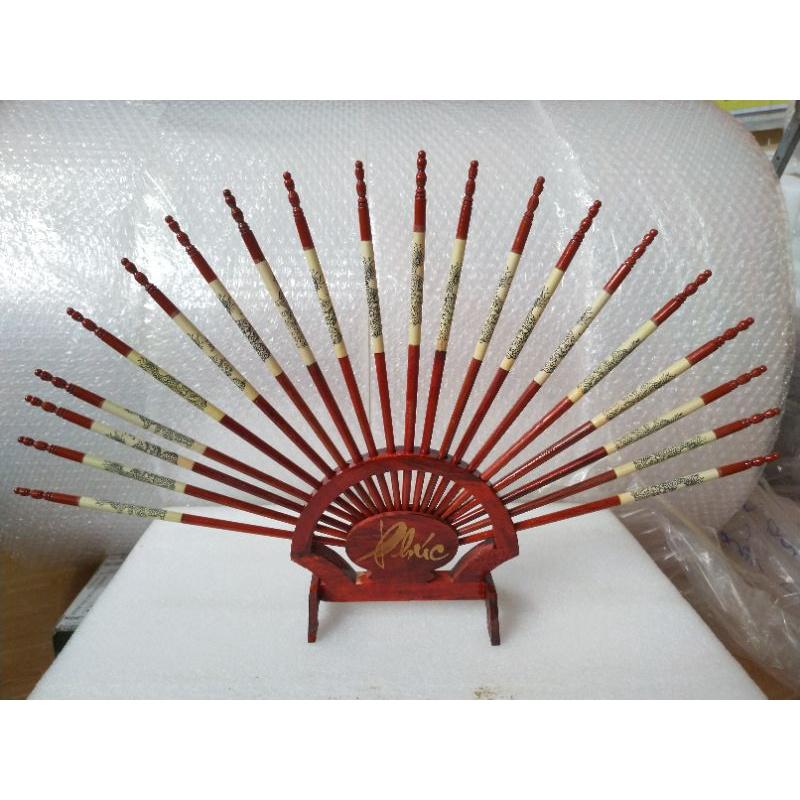 ĐŨA GỖ ĐỂ THỜ 2MẪU