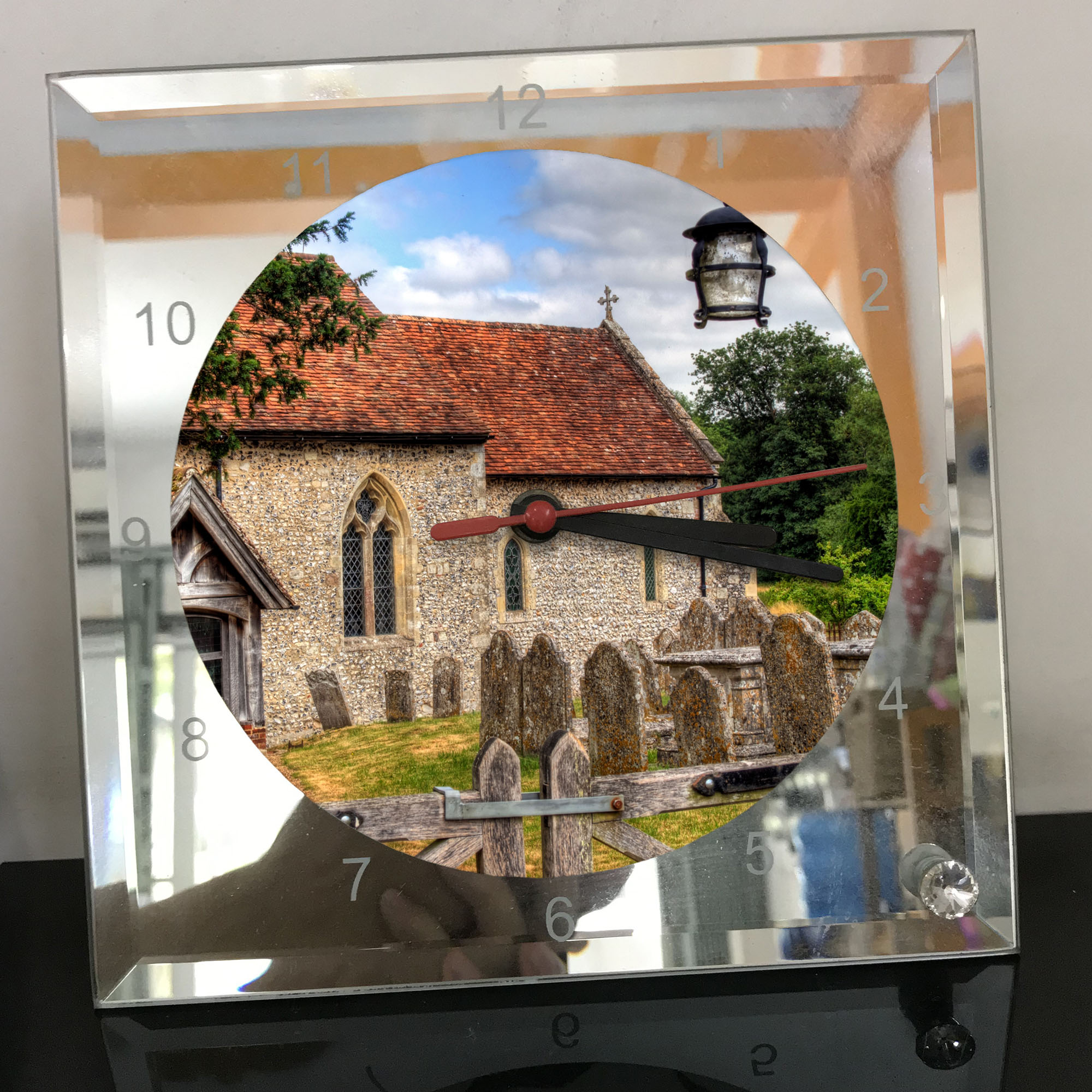 Đồng hồ thủy tinh vuông 20x20 in hình Church - nhà thờ (193) . Đồng hồ thủy tinh để bàn trang trí đẹp chủ đề tôn giáo
