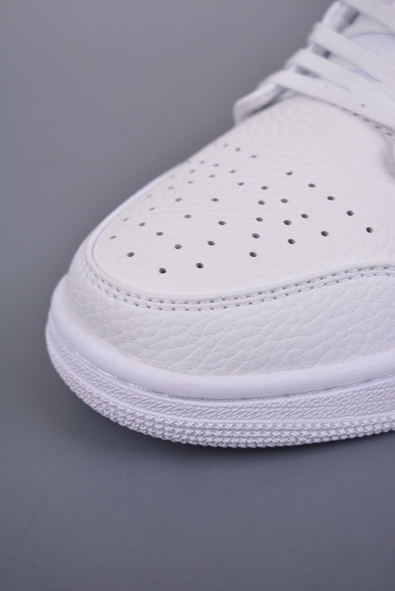 Giày sneaker Nam - N1ke Air Jord4n 1 Low &quot;White/Obsidian/Indian&quot; / Size 38-45