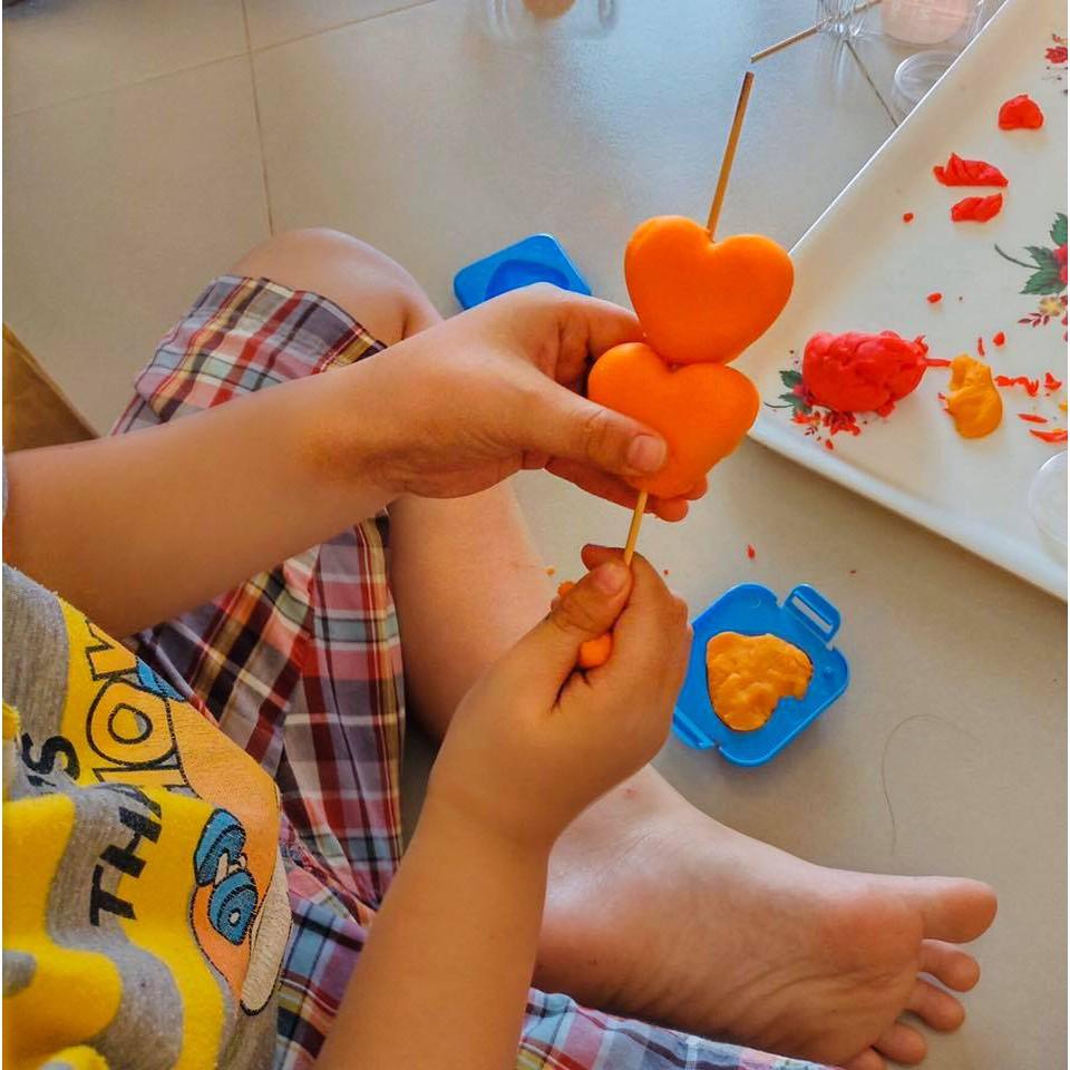Khuôn 3D trái tim chơi bột nặn đất nặn an toàn