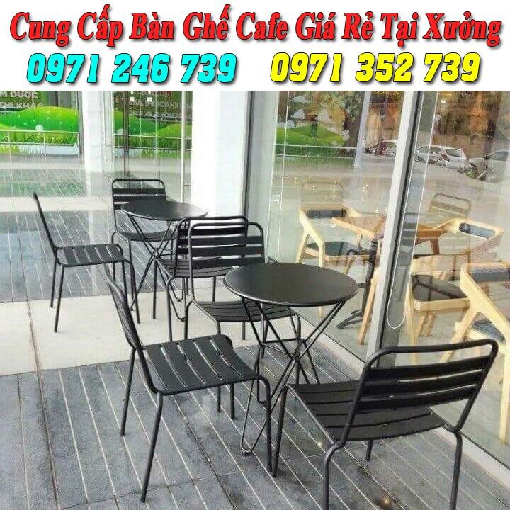 Bàn ghế sắt cafe sân vườn