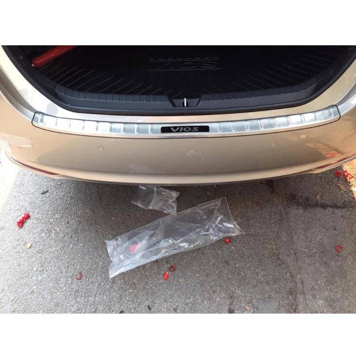 Bộ ốp chống trầy cốp trong, ngoài xe Toyota Vios 2019- 2022, chất liệu Inox sáng bóng