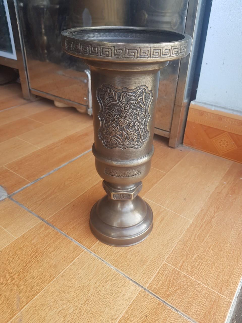 Ống Đựng Hương đúc đồng vàng nguyên chất trạm trổ hoa văn cách điệu 2 màu vàng và đồng xám cao 30cm nặng 1kg