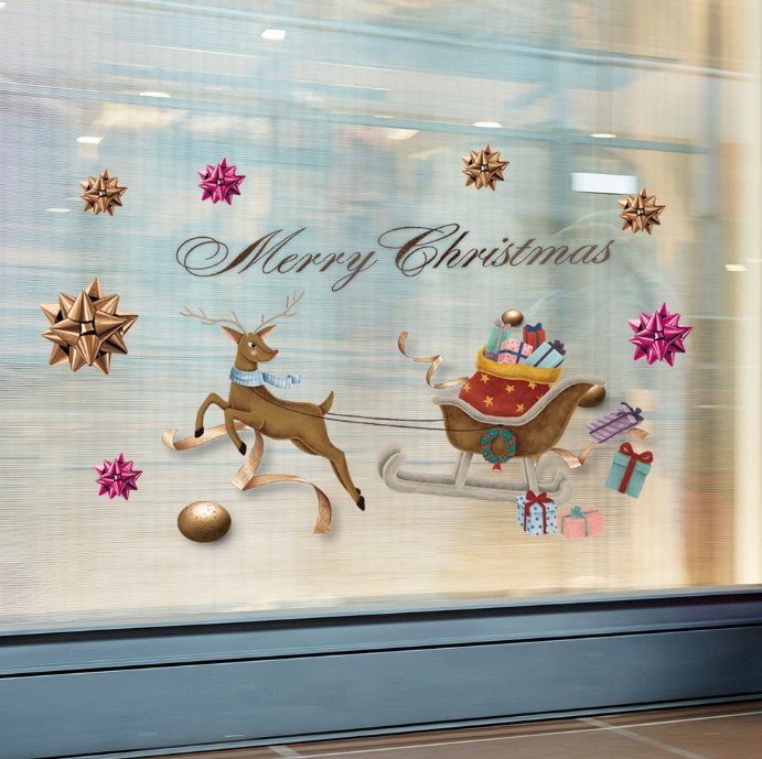 Decal trang trí Noel - Chú nai nâu kéo xe quà