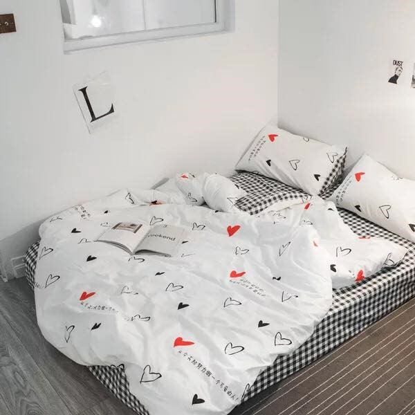 Bộ Chăn Ga Cao Cấp 4 Món Họa Tiết Tim - Trắng