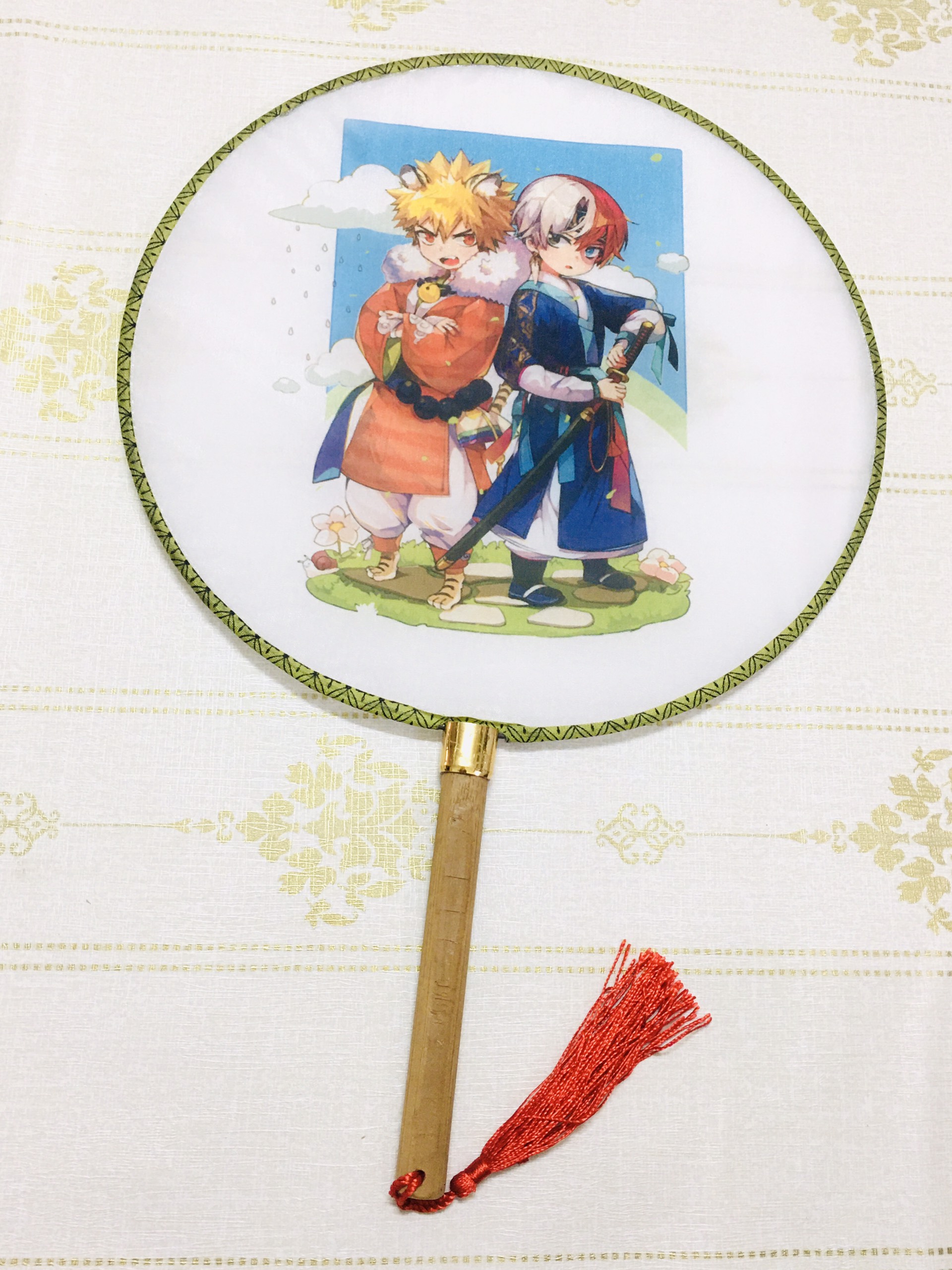 Qụat tròn cầm tay My Hero Academia phong cách cổ trang . cosplay cán gỗ dây tuyến