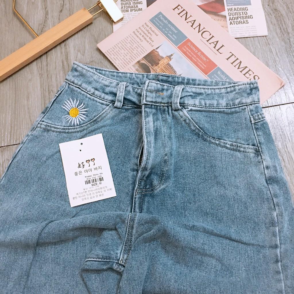 Quần jean nữ dáng baggy có thêu hoa cúc hottrend trên túi - Quần jean baggy cạp cao - CM Shop