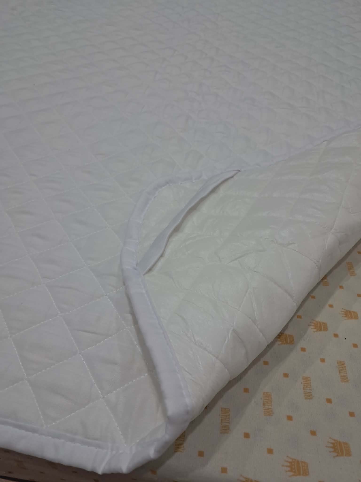 Tấm Bảo Vệ Nệm Chống Thấm 100