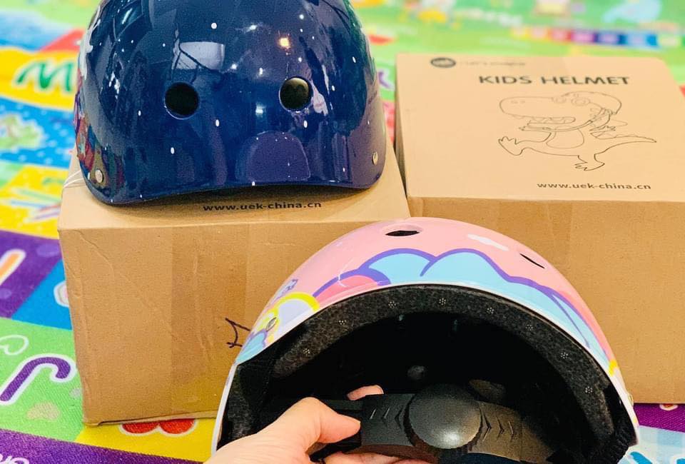 MŨ BẢO HIỂM THỂ THAO HELMET FULLBOX CHO BÉ TỪ 3-9 TUỔI - VŨ TRỤ