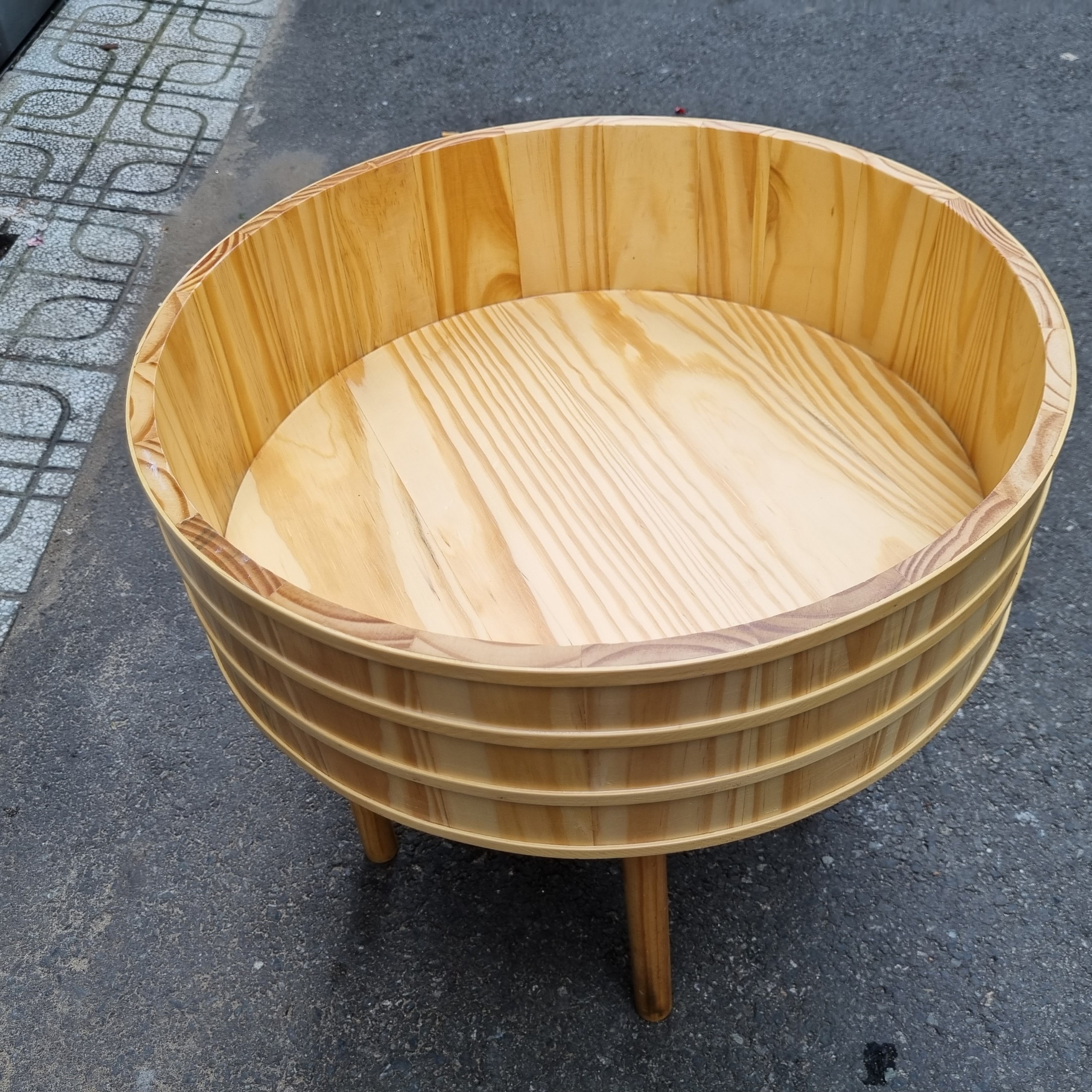 Thố gỗ đánh cơm Sushi _ Thố gỗ trang trí Sashimi Φ 40cm - Cao 15cm - Gỗ thông tự nhiên