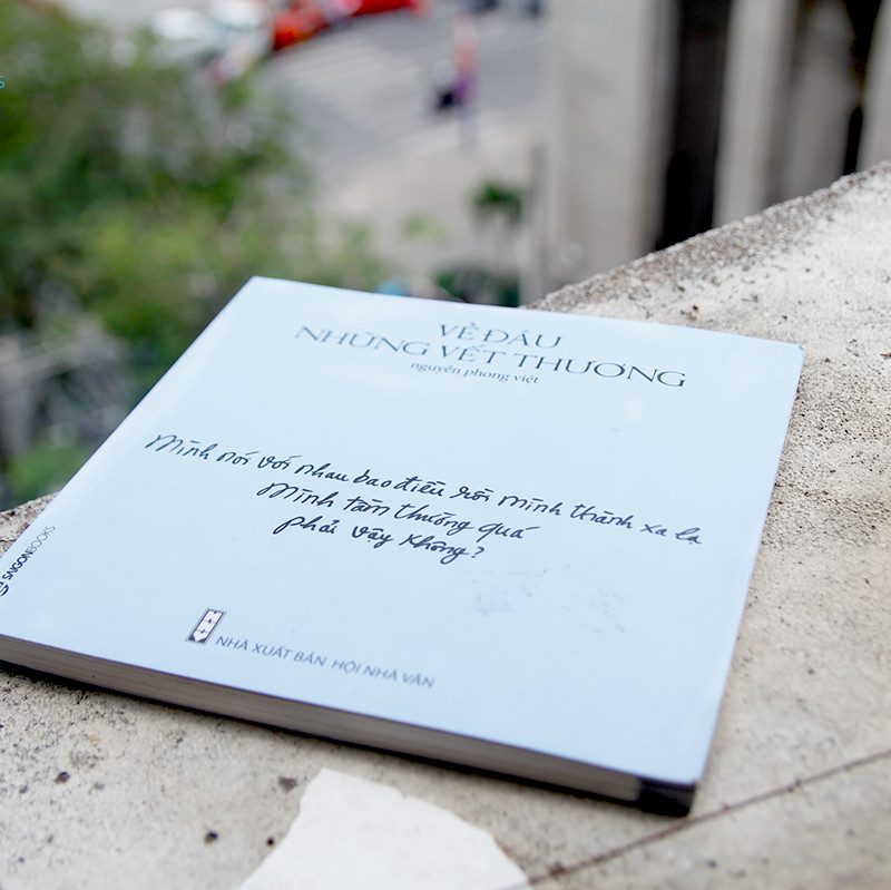 Bộ 3 cuốn Tác giả Nguyễn Phong Việt: Về đâu những vết thương + Đi qua thương nhớ + Sao phải đau đến như vậy