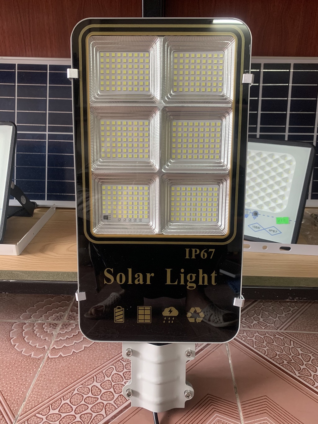 Đèn Năng Lượng Mặt Trời 6 Khoang 300W Solar Light - Đèn Đường Phố Năng Lượng Mặt Trời | Sản phẩm sử dụng 100% năng lượng mặt trời, chống nước tiêu chuẩn IP-67