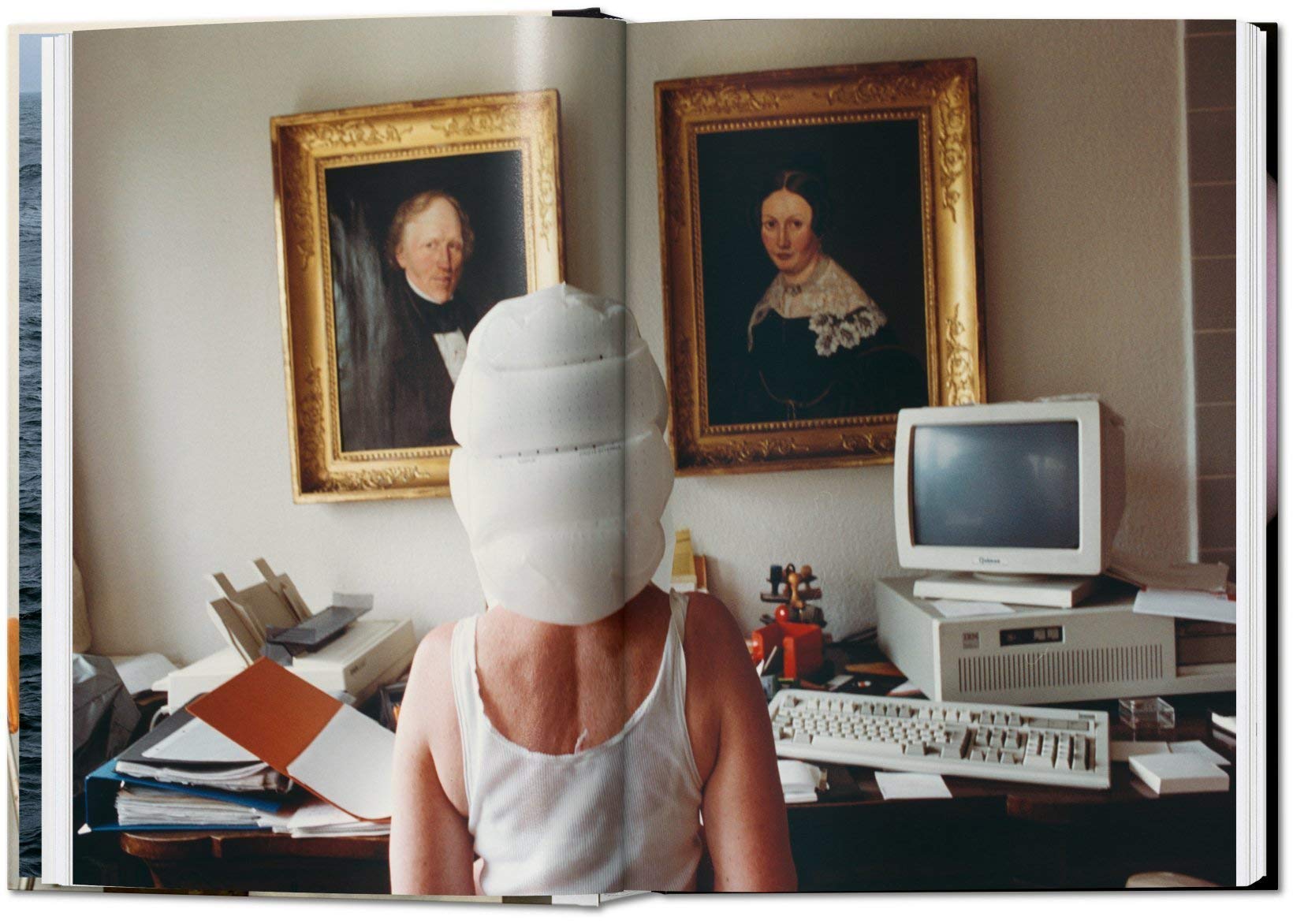 Sách ngoại văn: Wolfgang Tillmans. four books. 40th Ed