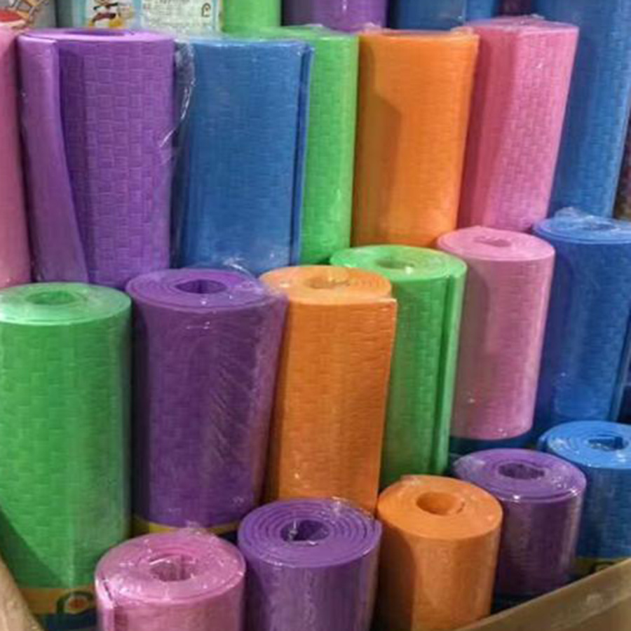 Thảm tập yoga chống trơn trượt 6mm - Màu ngẫu nhiên