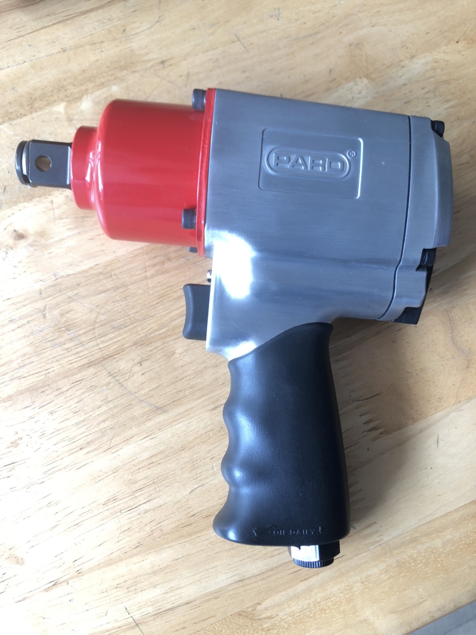 Máy vặn bulong bằng khí nén đầu 3/4&quot; Pard M825612 - xuất xứ 100% Đài Loan