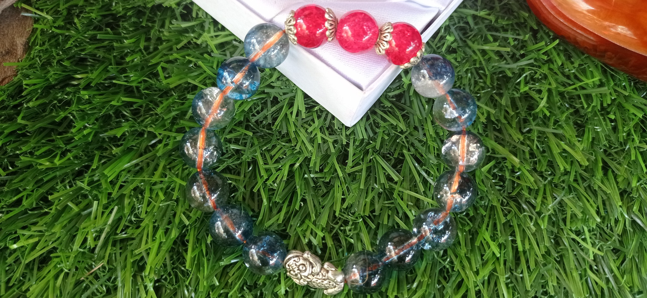 Vòng Đeo Tay Đá Thạch Anh Mix Nhiêu Màu - Vòng đeo tay Phong Thủy Hỗ Trợ sức khỏe, Chất liệu đá HEMATITE tự nhiên, Kèm bản PHOTOCOPY giấy kiểm định, Kèm TÚI NHUNG