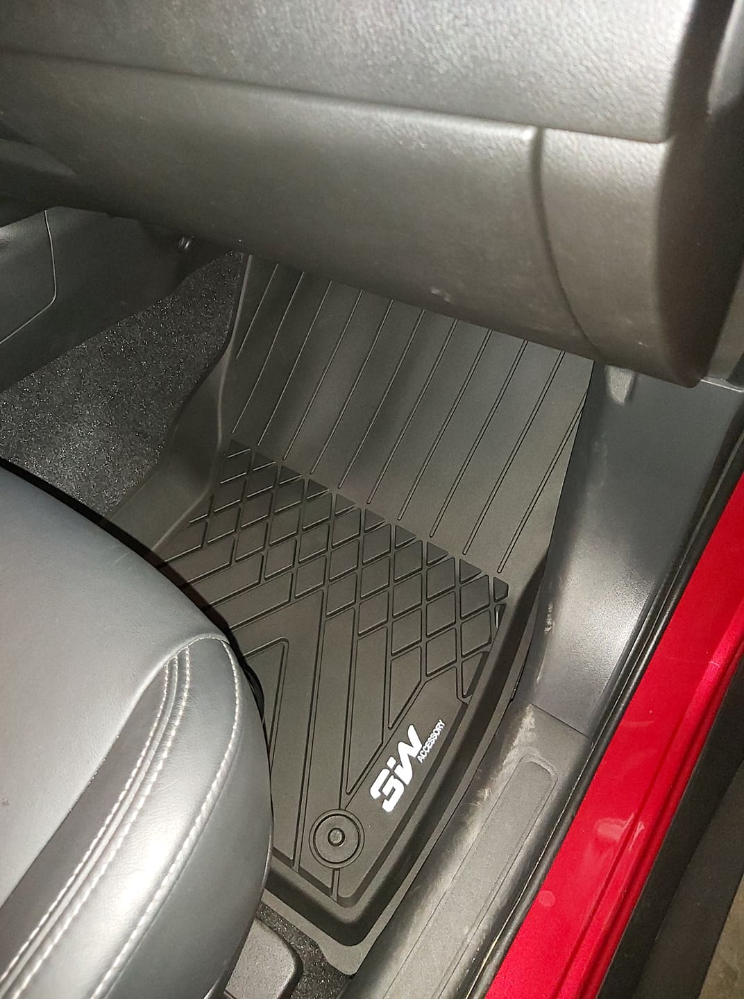 Thảm lót sàn xe ô tô Mitsubishi Outlander 2012- đến nay nhãn hiệu Macsim 3W - chất liệu nhựa TPE đúc khuôn cao cấp - màu đen