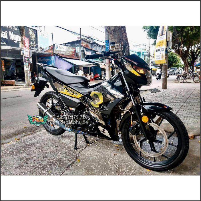 Tem Satria Red Bull vàng đen crom