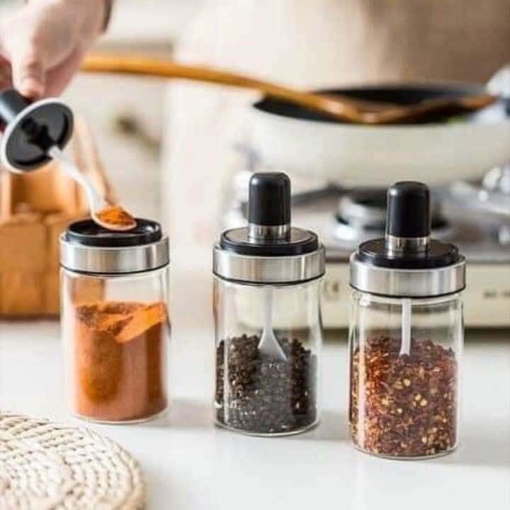 Lọ gia vị kèm muỗng