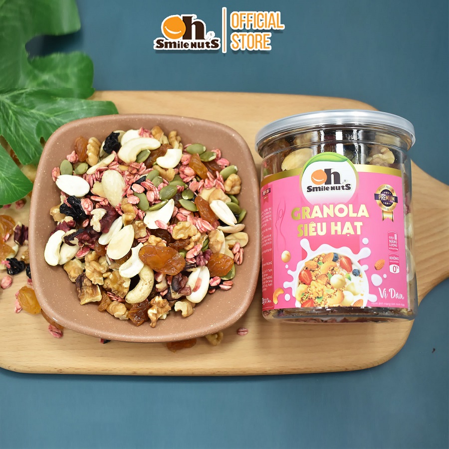 Granola Ngũ Cốc ăn kiêng Siêu Hạt Smilenuts vị Dâu hủ 225g - Gồm Hạnh Nhân bóc vỏ, Nho khô, Óc Chó, Yến Mạch, Hạt điều, Nhân bí xanh và Mật ong _ Ngũ cốc ăn kiêng Granola vị Dâu