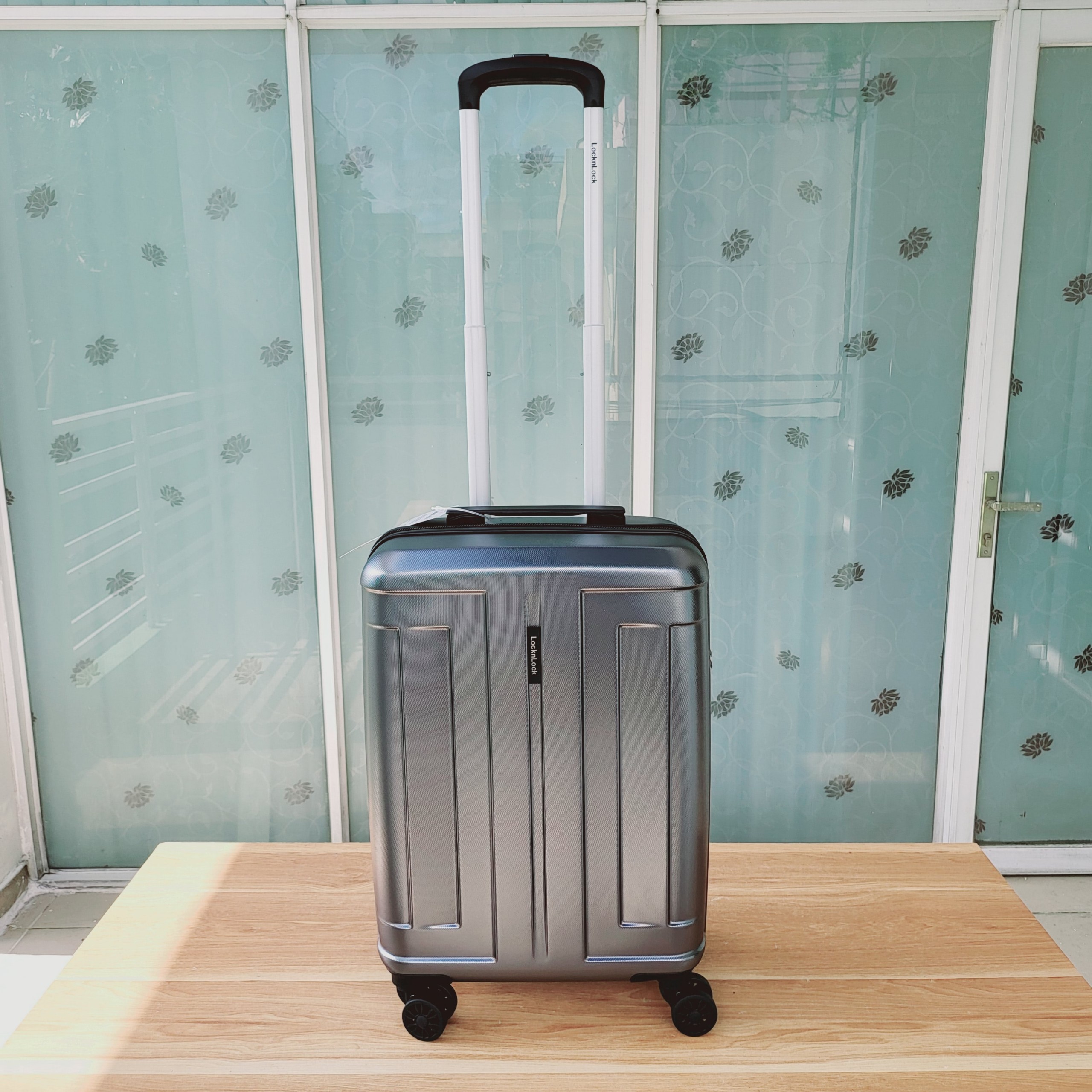 Vali du lịch LocknLock 24 inch LTZ620 khoá ABS - Hàng chính hãng