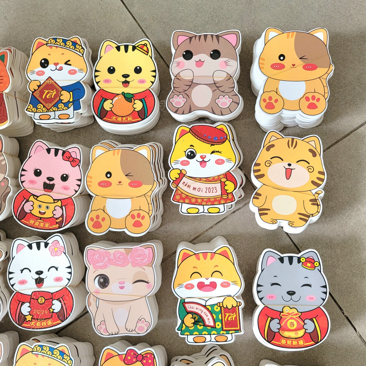 Bộ 10 Bao Lì Xì Chibi Mèo 36 Sắc Thái 4D Phản Quang Cầu May Mắn Quý Mão 2023 Mẫu Ngẫu Nhiên