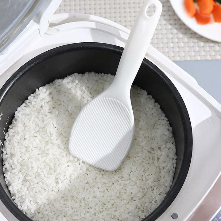 Muôi Xới Cơm Chống Dính Kèm Giá Đựng Thông Minh Bảo Quản Vệ Sinh