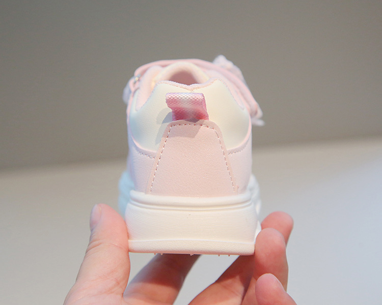 Giày thể thao cho bé phong cách dễ thương – GTE9171