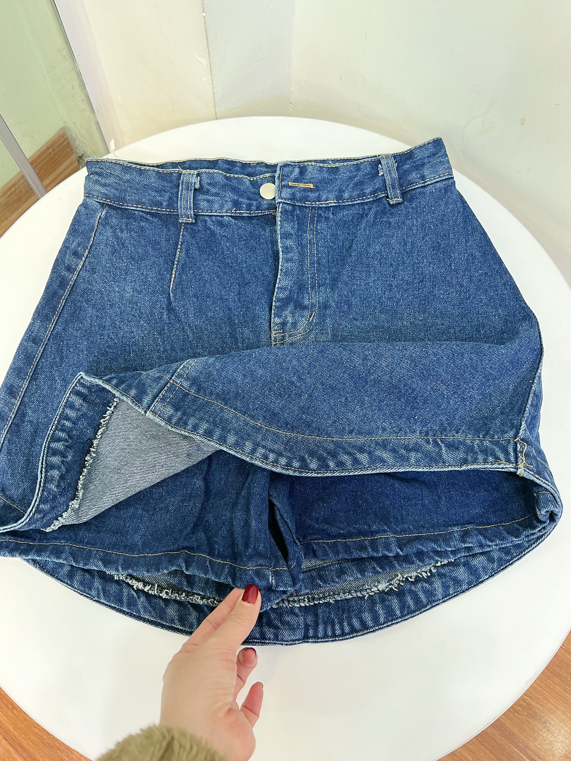 Chân váy jean lót quần màu xanh LS_CV199