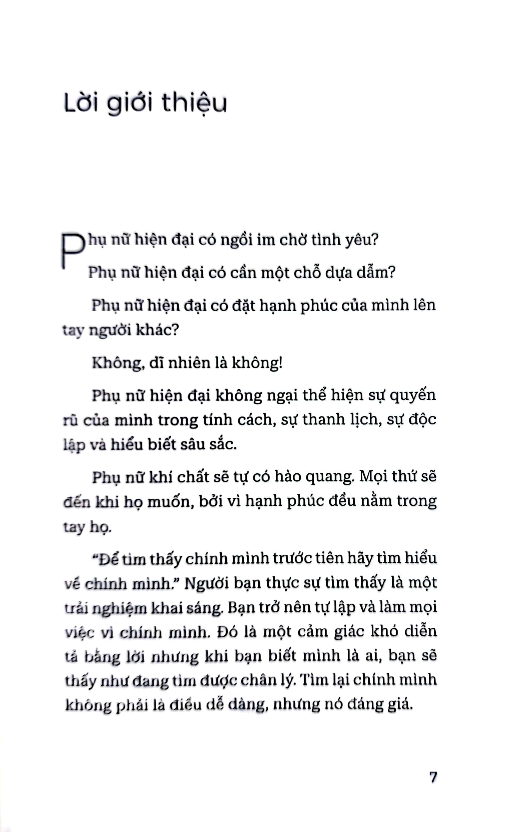 Phụ Nữ Khí Chất Sẽ Tự Có Hào Quang