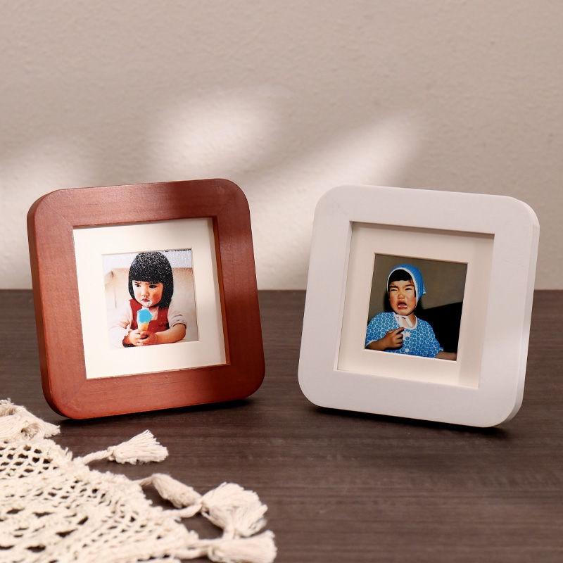 Khung Ảnh Hình Vuông Cỡ Nhỏ Để Bàn Trang Trí