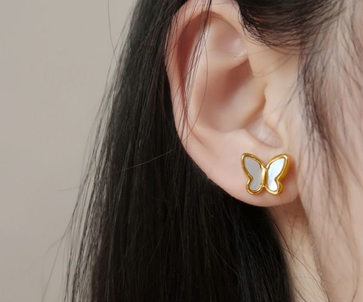 Bông tai Titan hình con bướm, khảm xà cừ