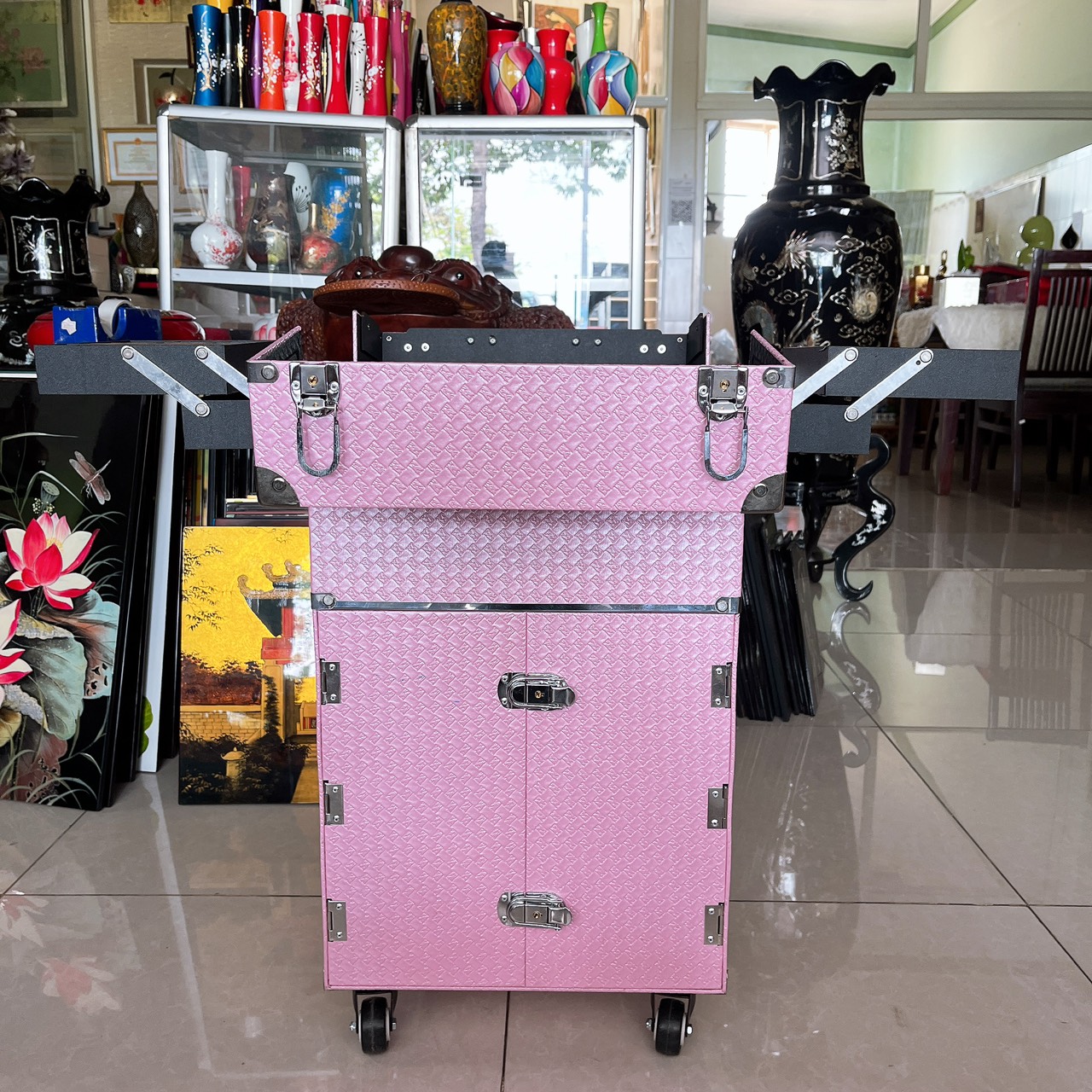 Cốp vali kéo nhiều ngăn đựng dụng cụ trang điểm, make up, phun xăm, nối mi, mỹ phẩm size 36x22x64 cm