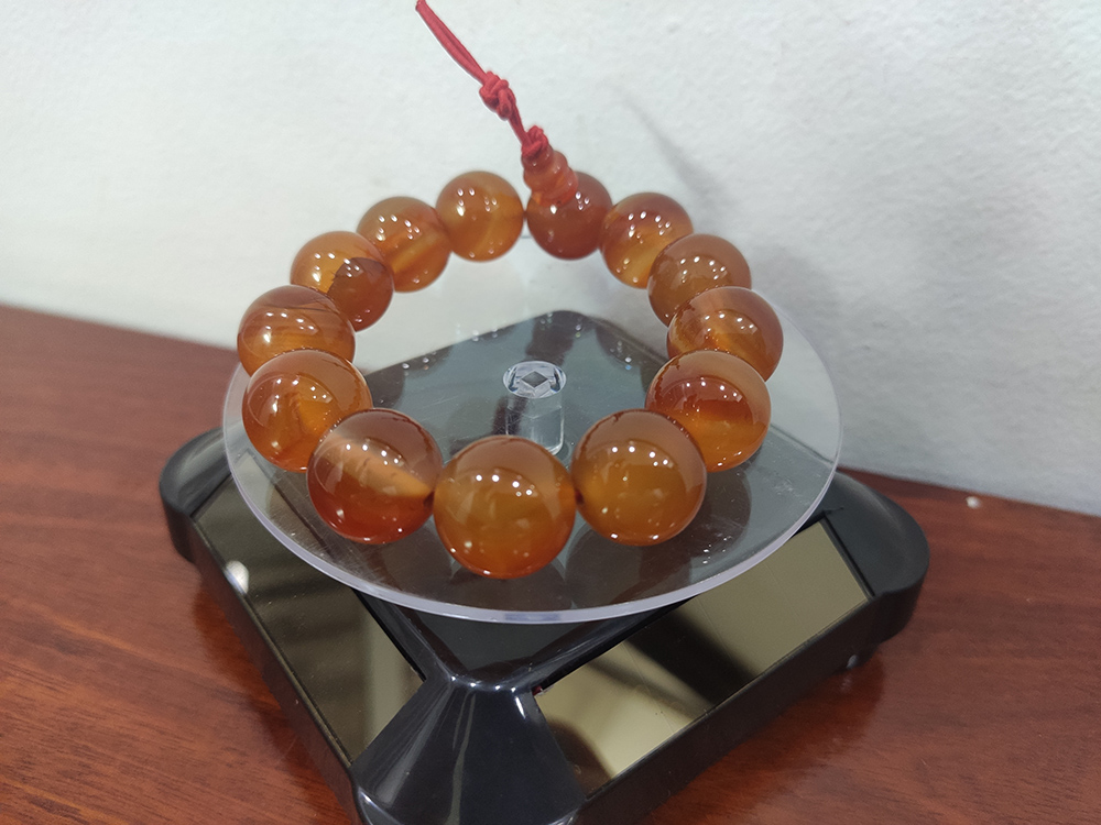 Vòng tay phong thủy mã não đỏ 16 ly, vòng tay chuỗi hạt