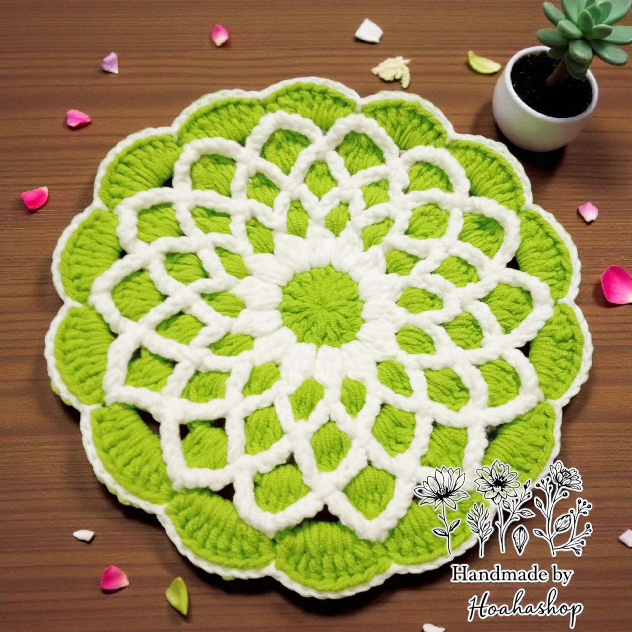 Đế Lót Ly Hoa Sen 2D- Len Móc Thủ Công – Bền &amp; Sang