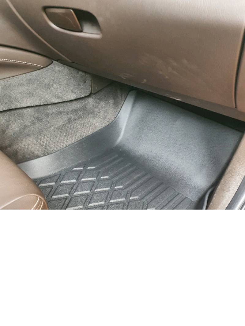 Thảm lót sàn xe ô tô VinFast Lux A Nhãn hiệu Macsim chất liệu nhựa TPE cao cấp màu đen