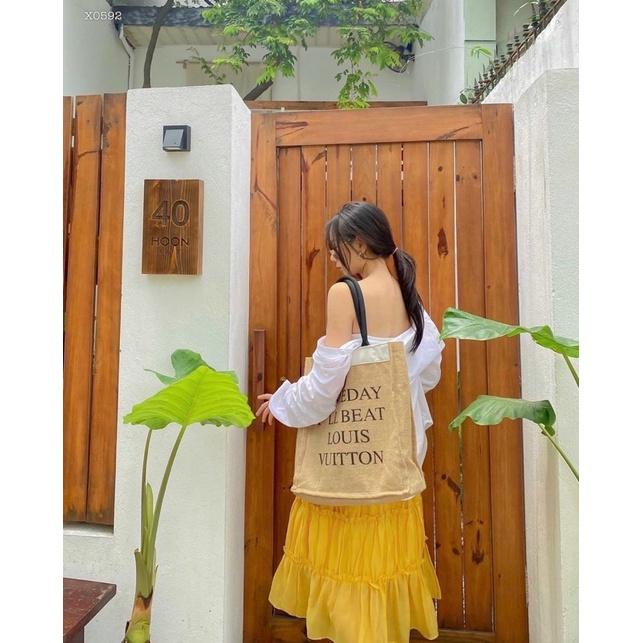 SET ÁO HAI DÂY ÁO SƠ MI KÈM CHÂN VÁY