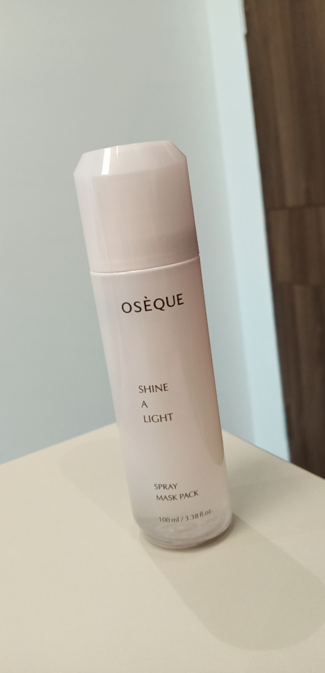 Serum dạng xịt  Oseque OH MY FACE SHINE A LIGHT