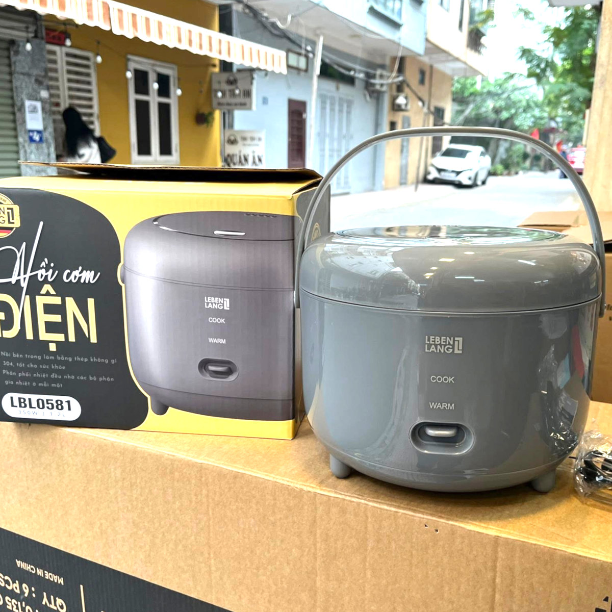 Nồi cơm điện Lê Bên Làng LBL0581, dung tích 1.2L, công suất 350W, thiết kế hiện đại, bảo hành 2 năm - hàng chính hãng