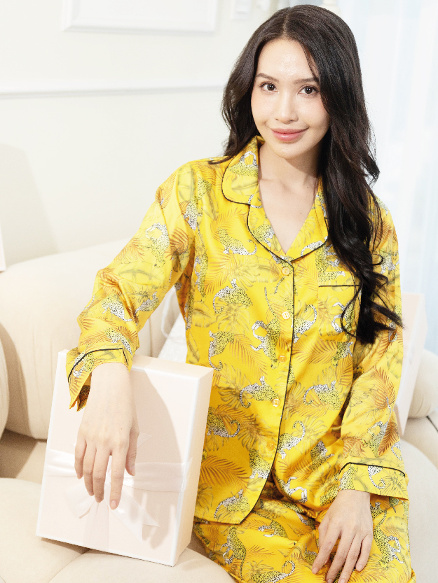 Đồ Ngủ Nữ Bộ Pijama Quần Dài Tay Ngắn Lụa Cao Cấp Mặc Nhà Đẹp Mềm Mịn Thấm Hút Thoáng Mát – HAN CLOSET