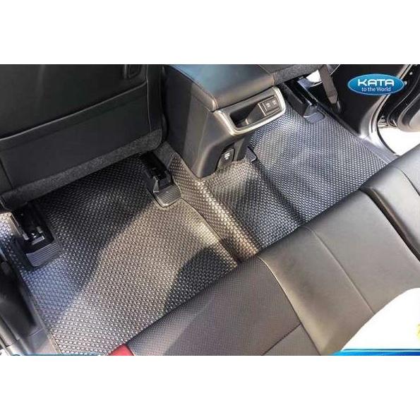 Thảm lót sàn ô tô KATA cho xe Toyota Innova - Khít với sàn xe, Chống trơn, Không mùi, Không ẩm mốc