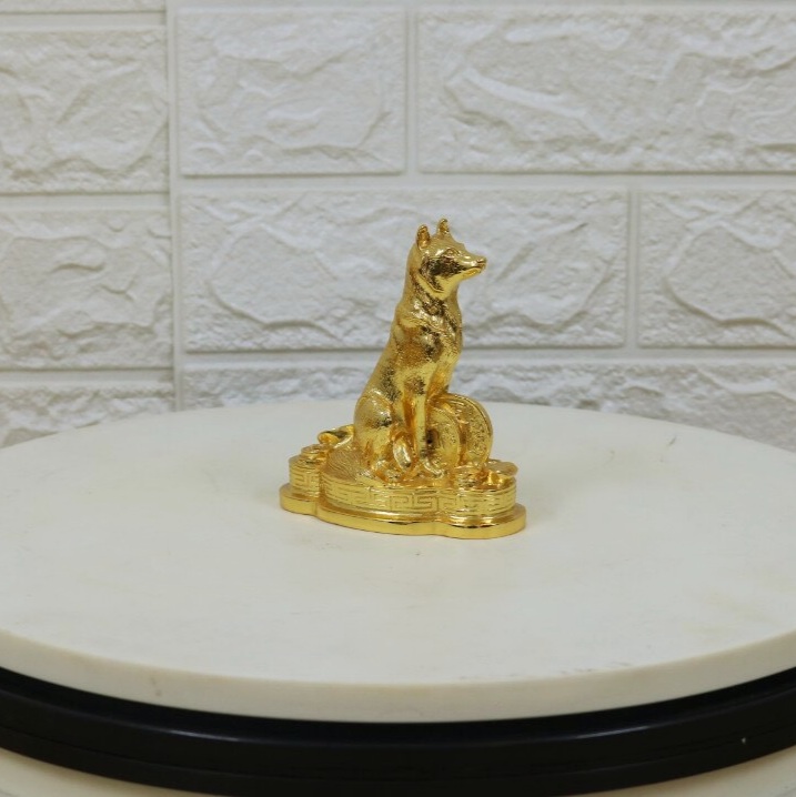 Tượng chó bằng đồng mạ vàng 24K