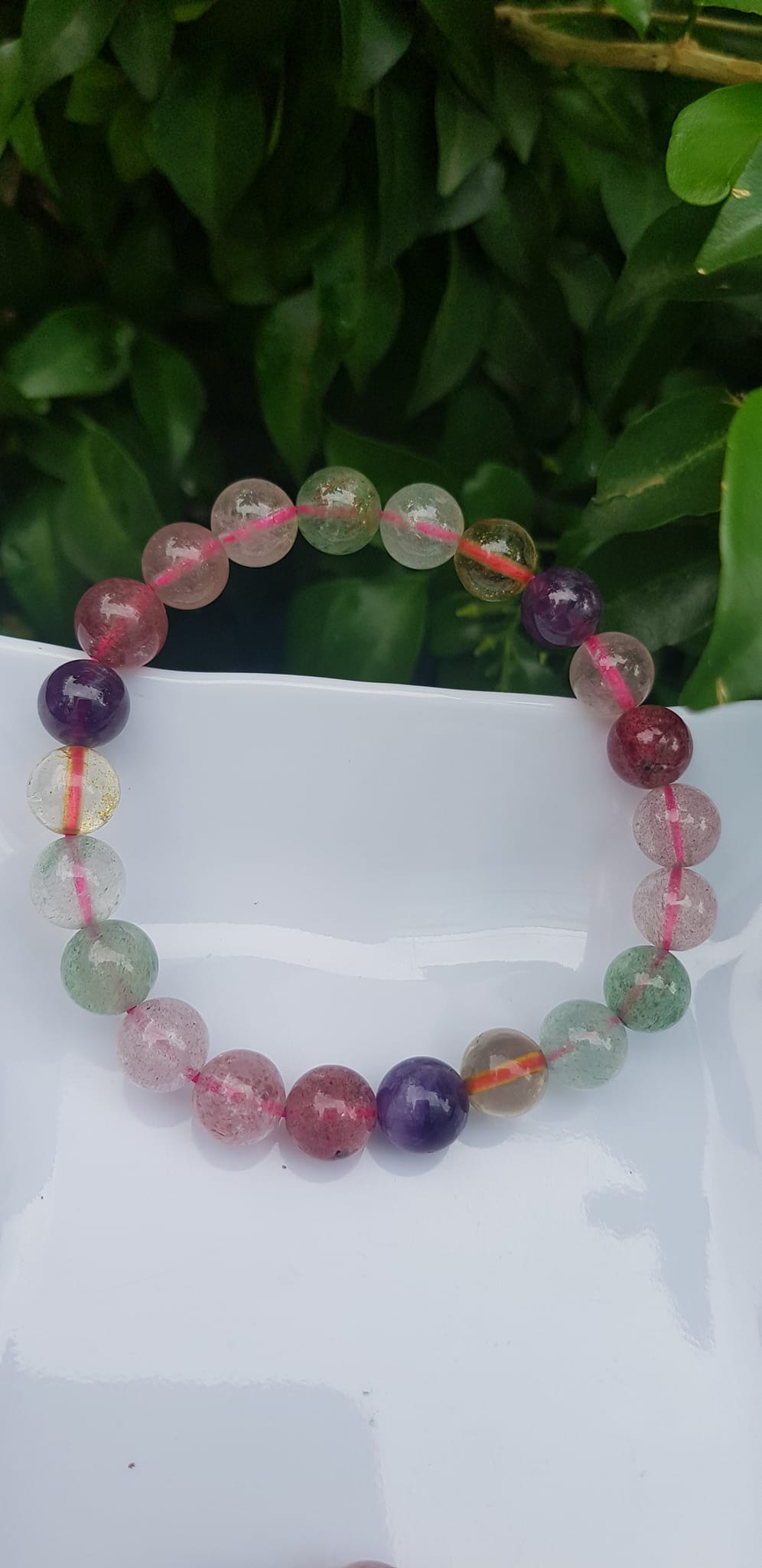 Vòng tay phong thủy may mắn đá thạch anh ngũ sắc tự nhiên Size vòng 8mm bóng tuyệt đẹp đa sắc màu nữ đeo xinh đẹp rẻ hợp nữ tất cả các mệnh Đá thiên nhiên đeo tốt sức khỏe, tim mạch đồng thời may mắn phong thủy tài lộc ạ