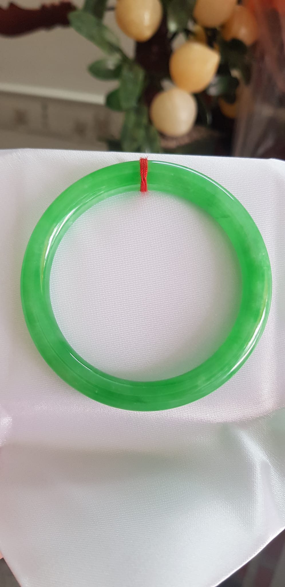 Vòng tay nữ đá cẩm thạch Lý Trong A 55mm x cọng 8mm Màu Xanh lá tươi sáng bóng đều cả vòng rất đẹp Nữ 54kg - 63kg đeo mệnh Mộc mệnh Hỏa mệnh Thủy ạ